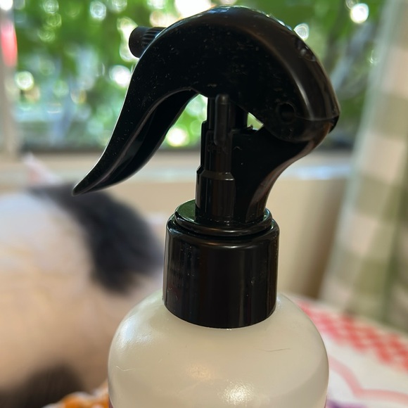 Mrs. Meyer’s Clean Day Limited Edition Scent GINGERBREAD Scent Room Freshener - Picture 6 of 10